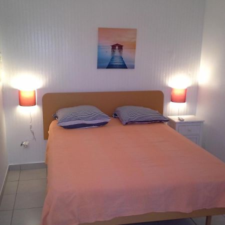 Au Coeur De Saint Francois Apartment Luaran gambar